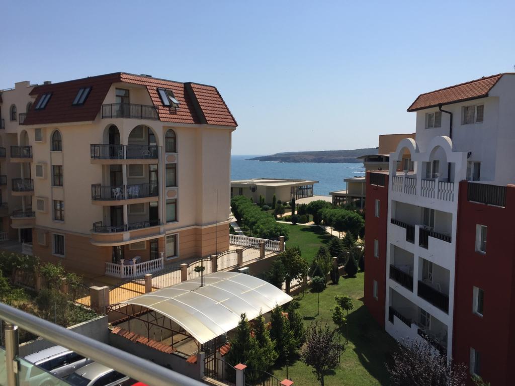 Sea Life Apartments Sinemorets Экстерьер фото