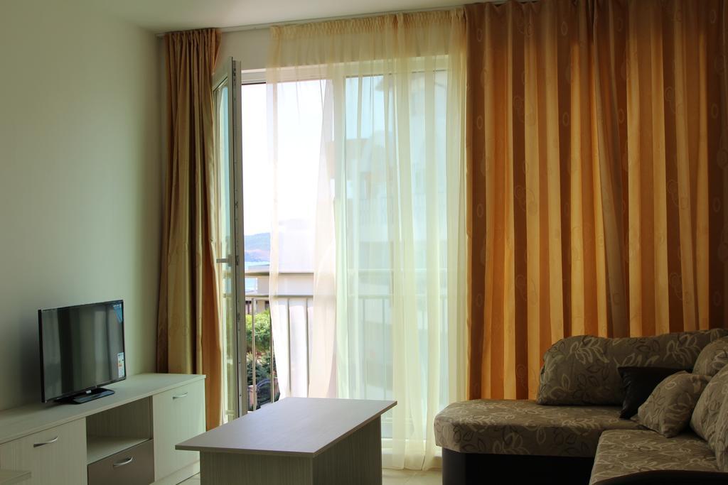 Sea Life Apartments Sinemorets Экстерьер фото