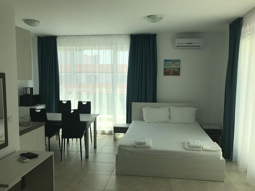 Sea Life Apartments Sinemorets Экстерьер фото